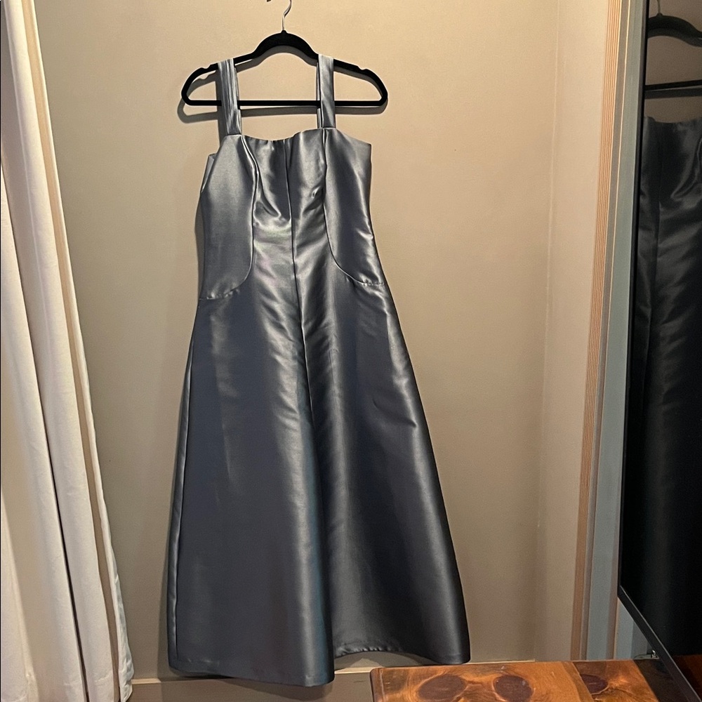 Elegant Kay Unger Blue Silver Formal Dress